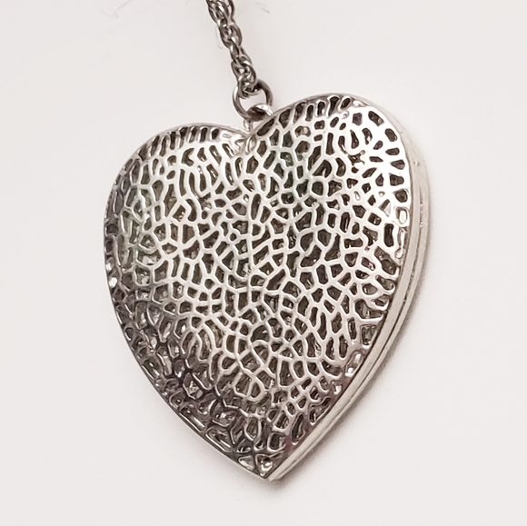 Beautiful Silver Puffy Laser Filligree Heart Long Rope Chain Necklace - Picture 3 of 9